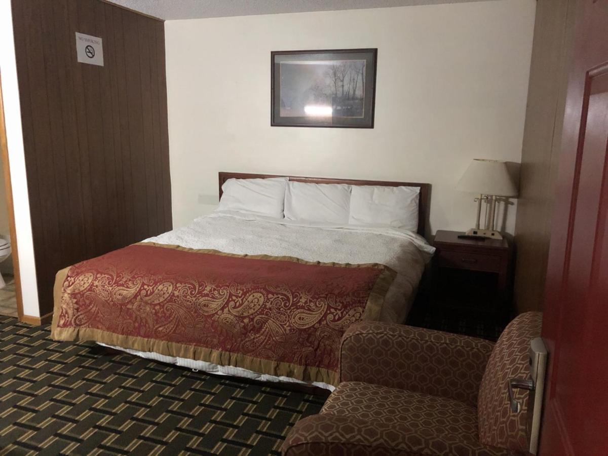Big 12 Motel Broken Bow Dış mekan fotoğraf