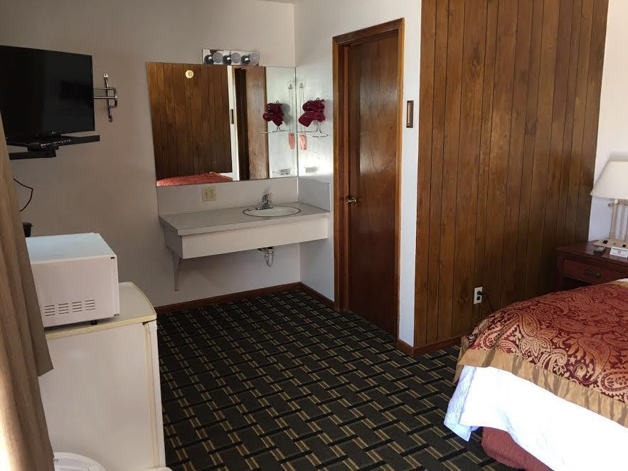 Big 12 Motel Broken Bow Dış mekan fotoğraf